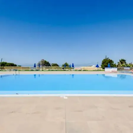 Pool, And Sun @ Quinta Da Barracuda C 04 * Albufeira
